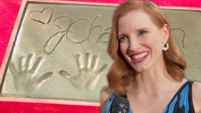 Jessica Chastain deja sus huellas en el Paseo de la Fama