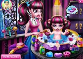 Monster High Игры—Дракулаура купает дочку—Онлайн Видео Игры Для Детей Мультфильм new