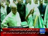 Chief Minister Punjab surprised visit to Ramzan Bazar Township Lahore. DAWN NEWS (10-06-16)