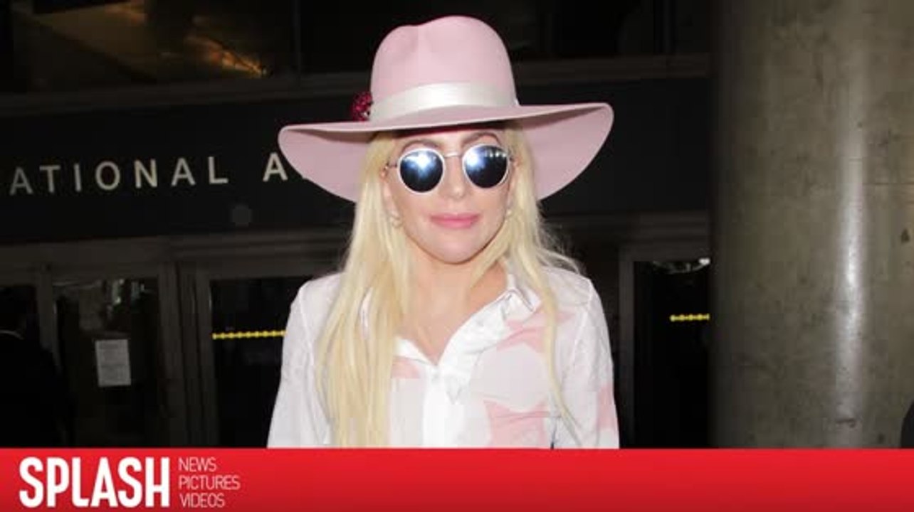 Lady gaga plant einen gefährlichen stunt bei ihrer super bowl performance