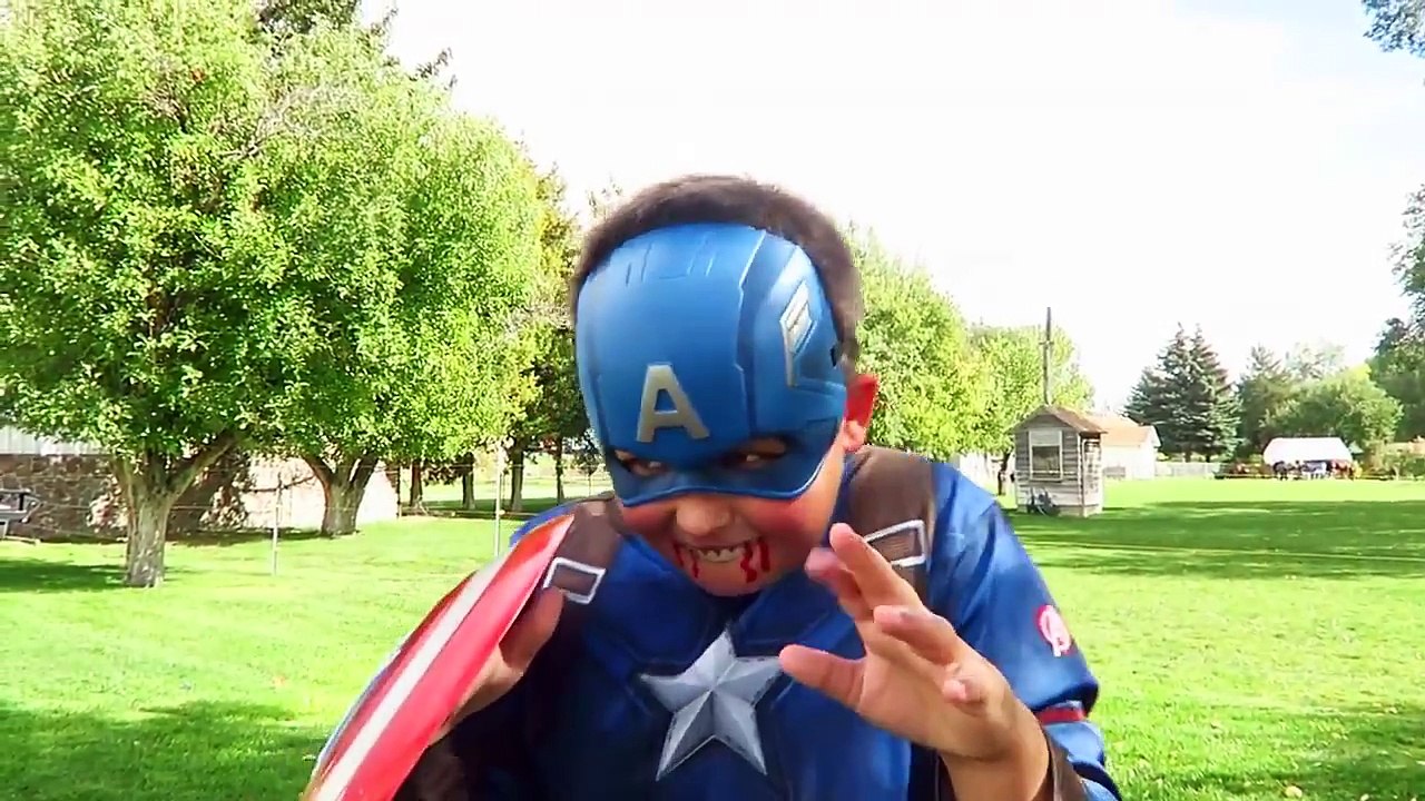 VAMPIRE BITES FROZEN ANNA Elsa Spiderman Hulk Joker Spidergirl Superhero Halloween Fun COMIC MOVIE