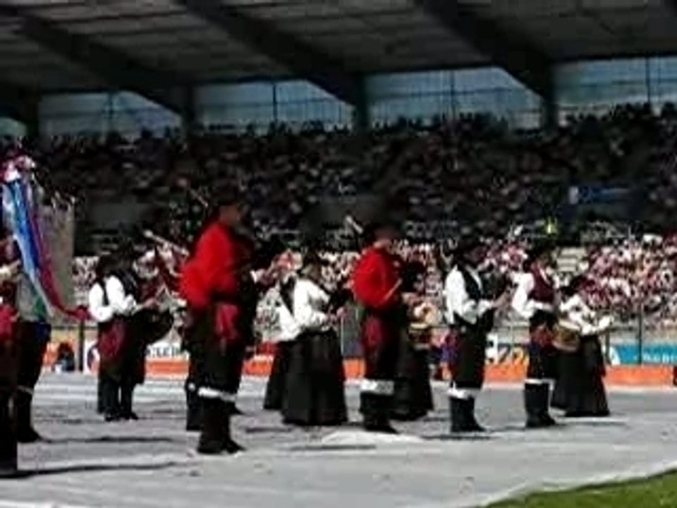 GRANDE PARADE GAITAS  OUTES  STADE DU MOUSTOIR FIL 2007