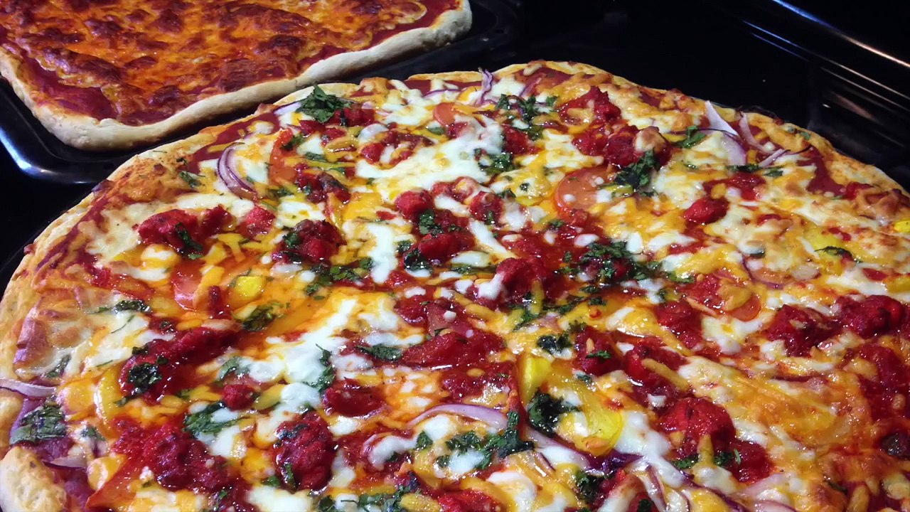 Homemade Chicken Tikka pizza |Tandoori Style| |Halal| step by step Nazkitchenfun