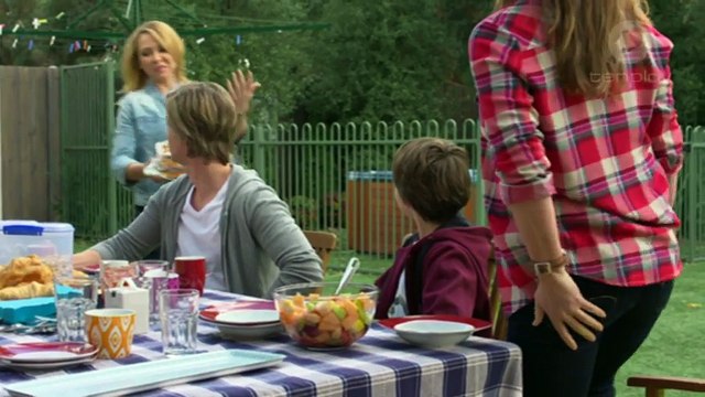 Neighbours 7259 19th November 2015