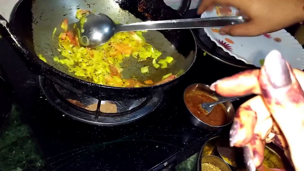 Delicious Vegetable Noodles Recipe in HINDI - Foodie's Kitchen - INDIA