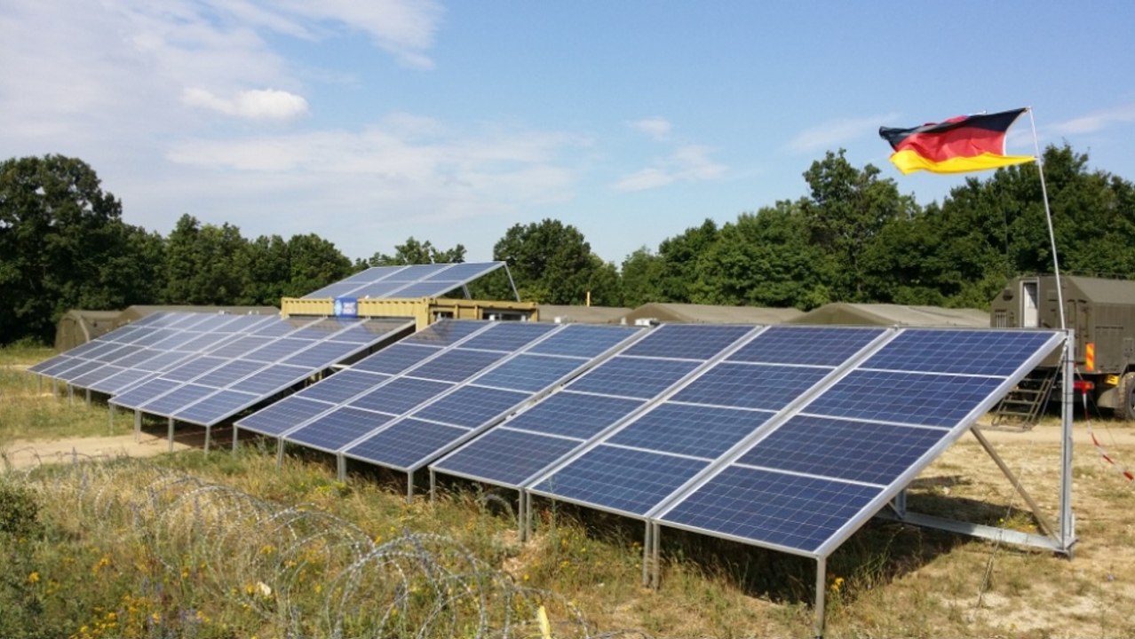 Mobile solar plant / multicon solar-container