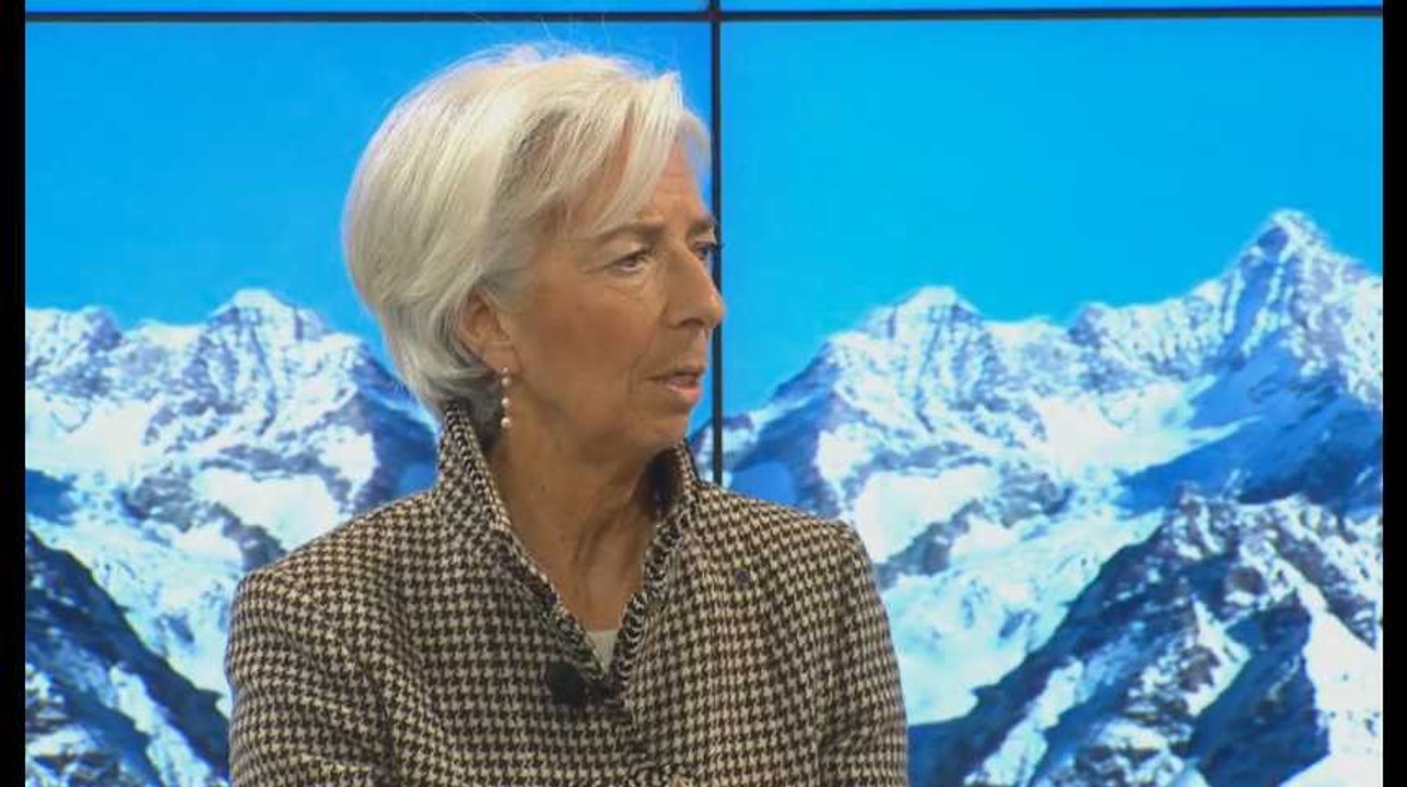 Davos 2017 : comment répondre à la montée du populisme et à la crise des classes moyennes ? (avec Christine Lagarde, directrice du FMI)