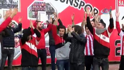 Taraftarlardan Samsunspor’a 'kara gün' bestesi