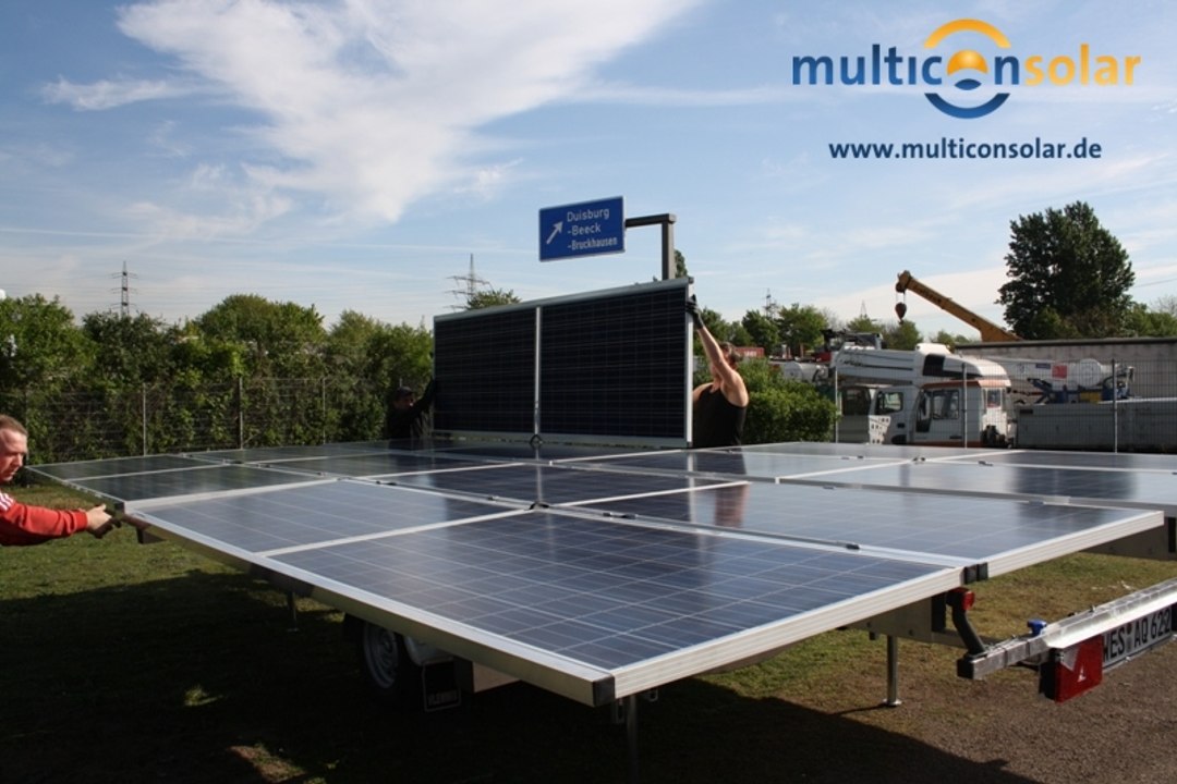Multicon solar trailer