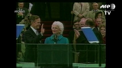 Ex-presidente dos EUA Bush Pai é hospitalizado