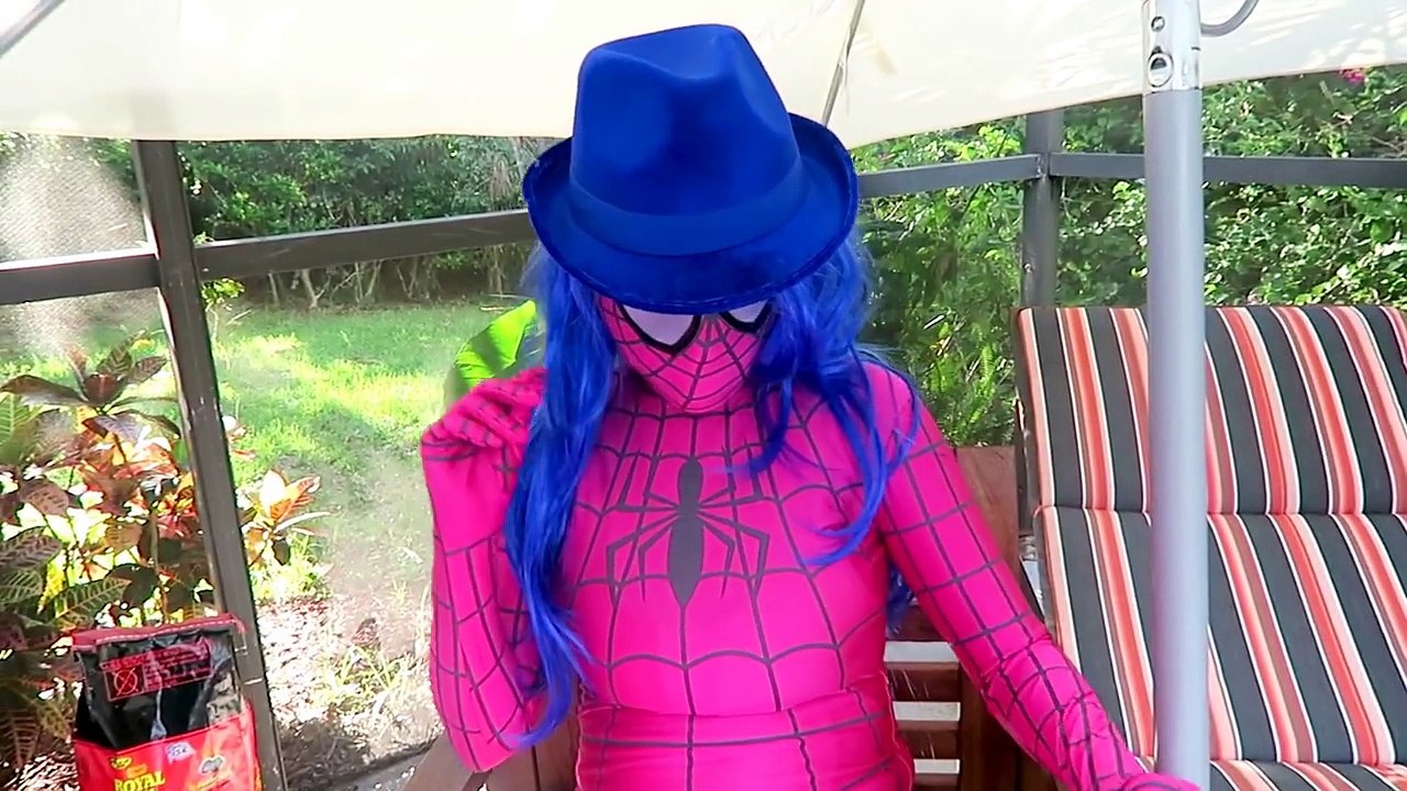 Frozen Elsa Becomes Spiderman! - Spiderman vs Joker vs Spider Elsa w/ Gymnastics! - Fun Superhero