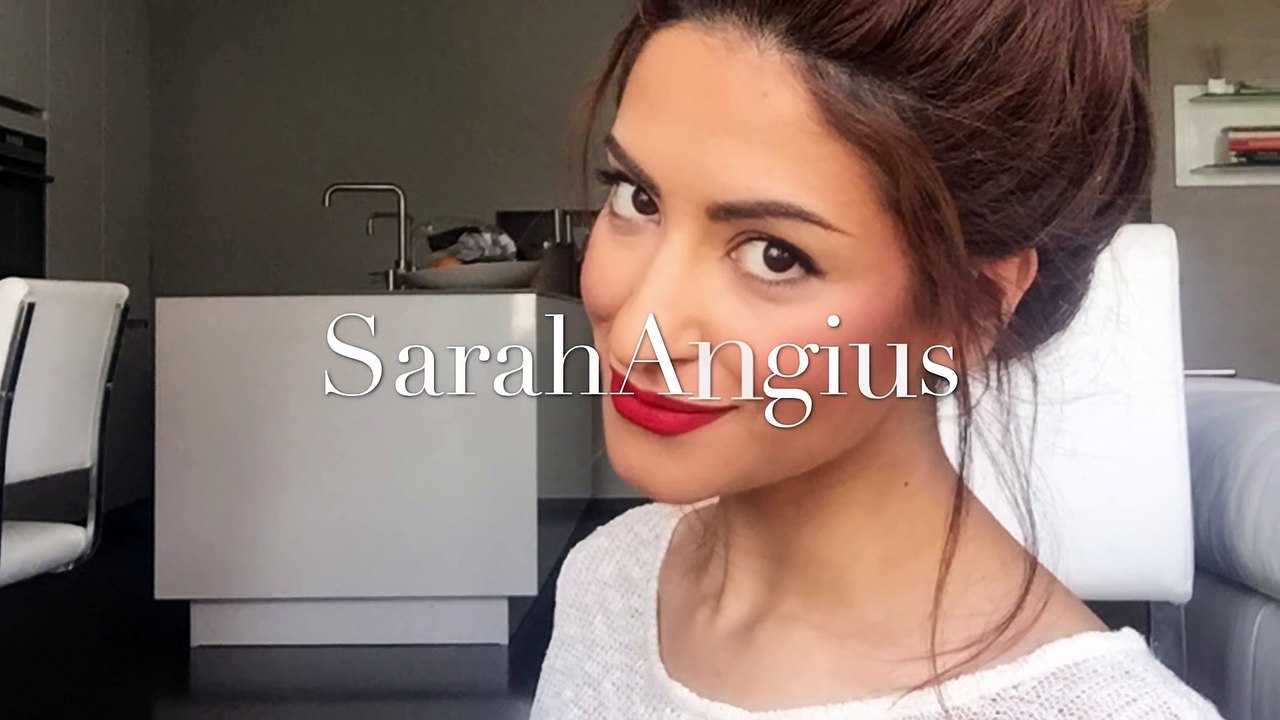 Messy Bun by Sarah Angius