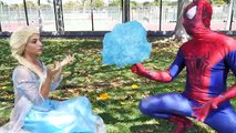 Jack Frost & Spiderman estão no amor com Elsa Homem Aranha usa sua teia Super heróis cômicos