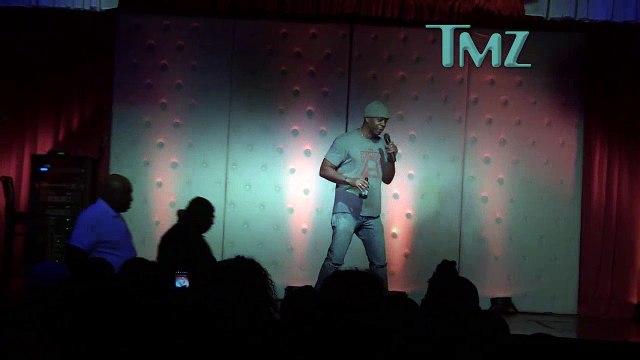 Dave Chappelle Targets Trump Supporter During His Stand-Up Set In Los Angeles!