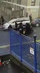 Sulmi ndaj policit - Video Dailymotion