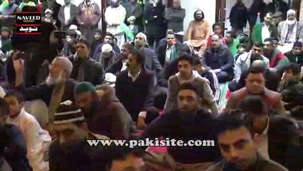 Chamak tujh se pate hain chamak pane wale Muhammad Owais Raza Qadri Mehfil-e-Naat In Uk 2nd January 2016