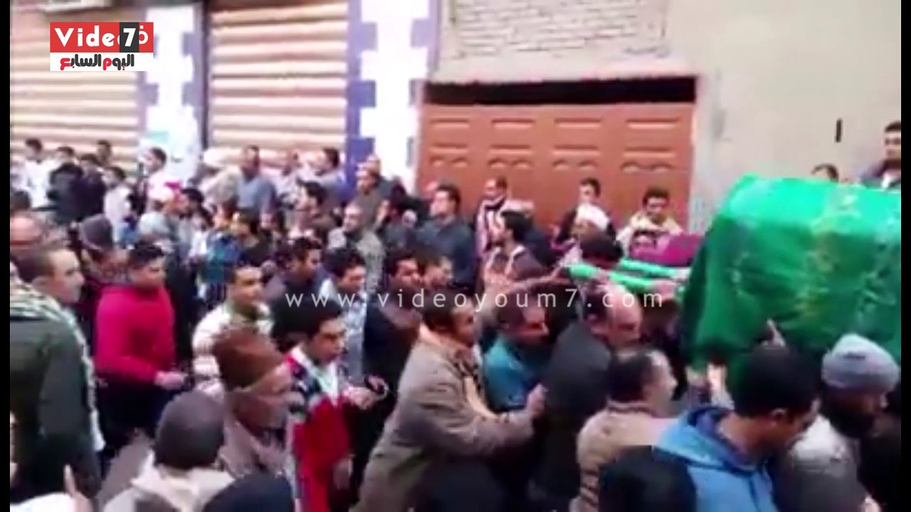 قارئ يشارك بفيديو تشييع جثامين 9 أَشخاص ضحايا ا...
