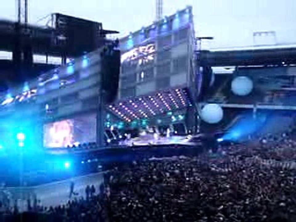 Muse - Guiding Light Live - Bern Stade de Suisse - 06/02/2010