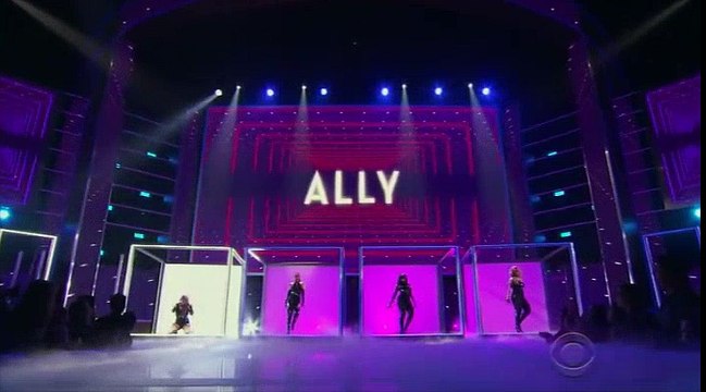 Fifth Harmony Performs 'Work From Home' At The 2017 People's Choice Awards