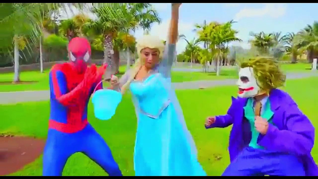 Siêu Nhân Spiderman Bị Joker Sói Ăn Thịt - スパイダーマンと氷の女王エルザ