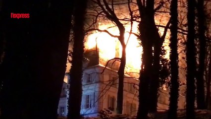 Ain: le château de Divonne-les-Bains en flammes