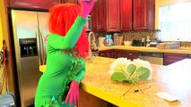 Spiderman vs Frozen Elsa Is Poison Ivy Kissing Spiderman w Batman Joker Funny Superheroes