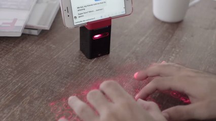 This Portable Projection Keyboard Let's You Type, Play, and Charge