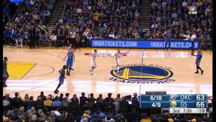 Russell Westbrook oublie de dribbler contre les Warriors