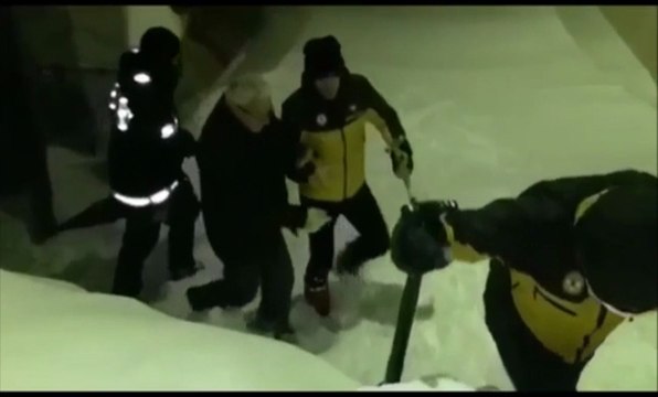 Pescara - albergo travolto da valanga dopo sisma: 40 dispersi