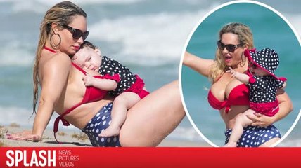 Coco Austin à la plage à Miami avec son bébé Chanel