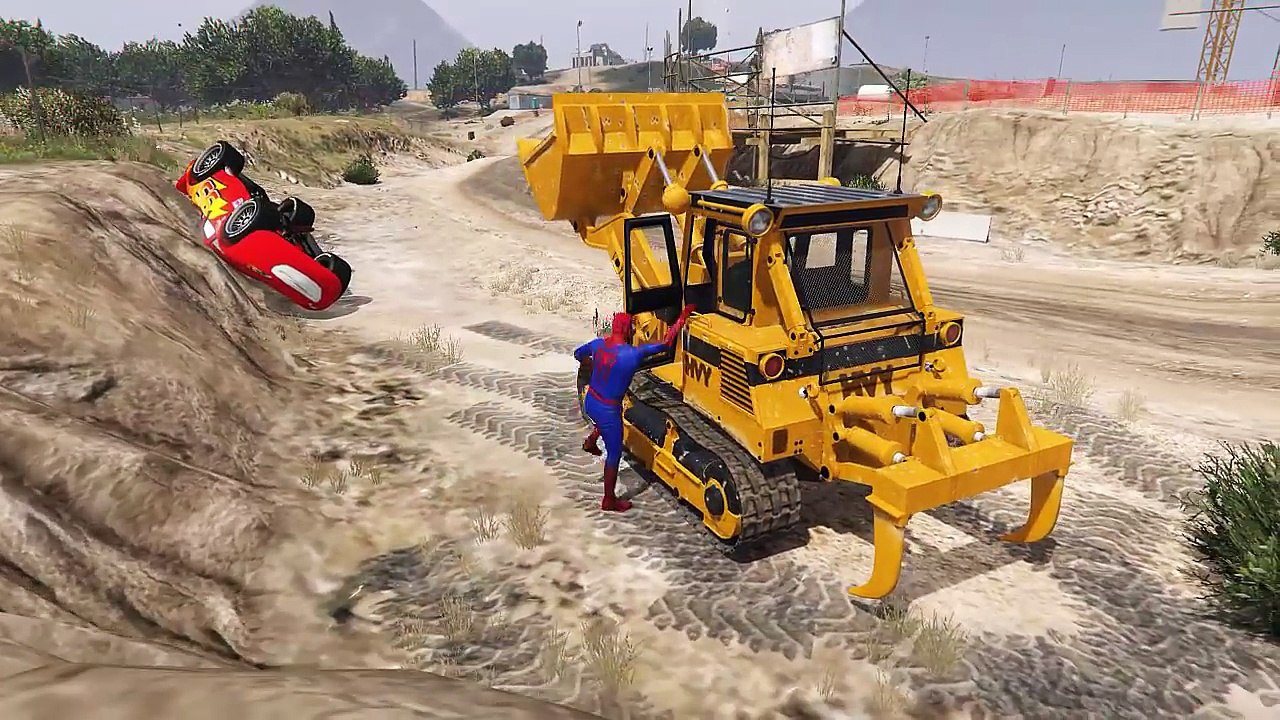 Spiderman saves Lightning McQueen! Cars Cartoon Videos for kids