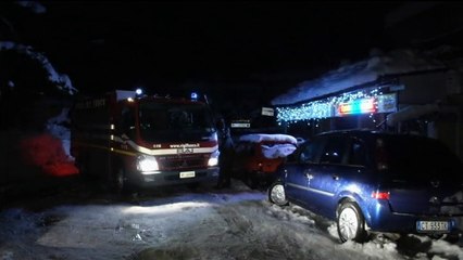 Un hôtel emporté par une avalanche en Italie