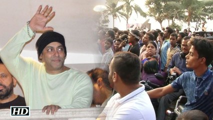 Fans celebrate Salman Khan's Acquittal in Arms Act case