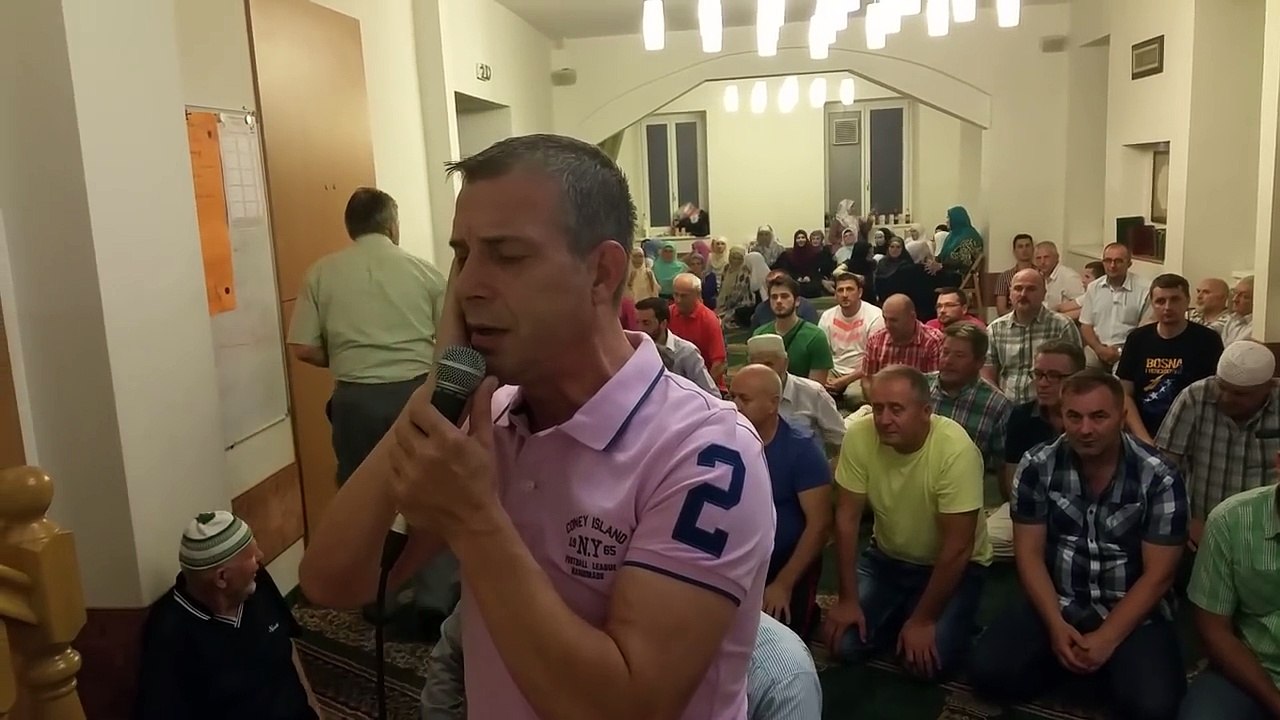 Kadir Nukic uci ezan