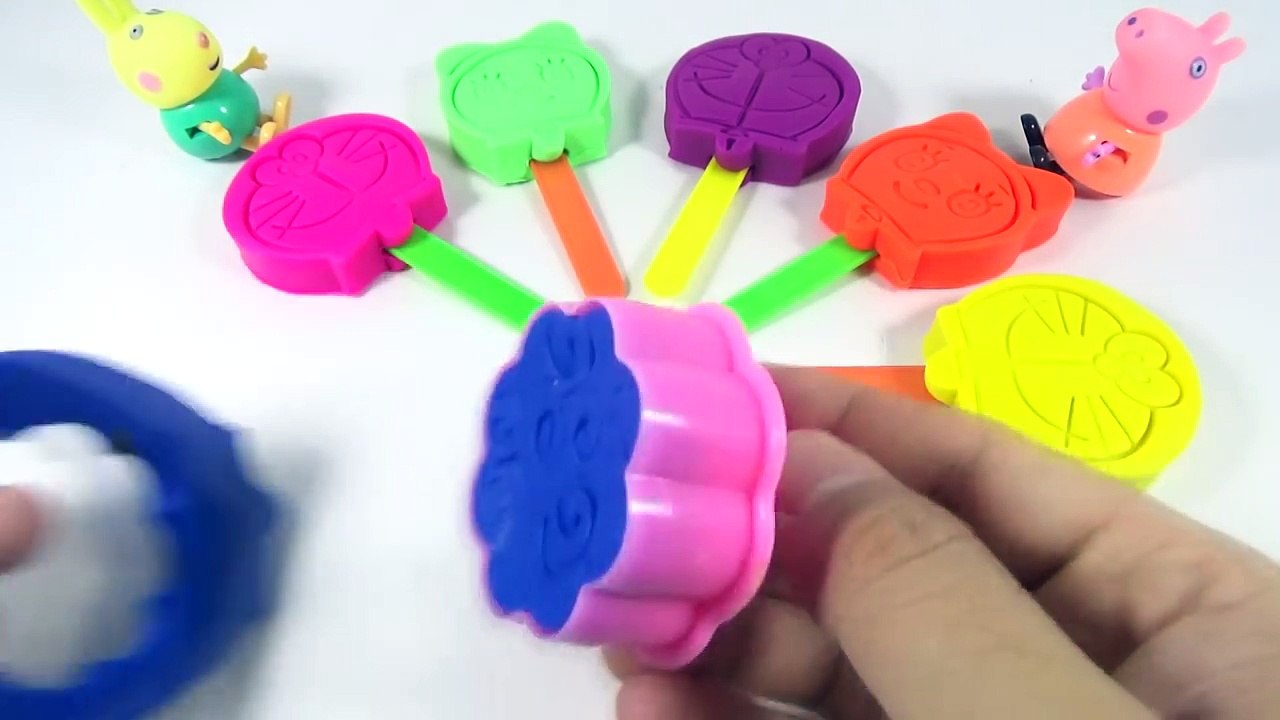PEPPA PIG - Kids Learn Colors Play DOh Doraemon Toys Molds Fun! Finger Family Nursery Rhymes