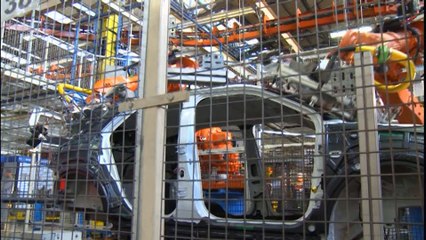 El déficit comercial se reduce un 27% hasta noviembre