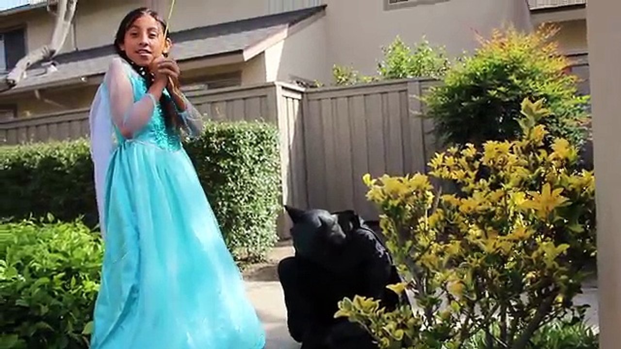 Disneys Frozen Princess Elsa & Batman Dawn of Justice In Real Life Epic Movie Trailer Film BTS IRL