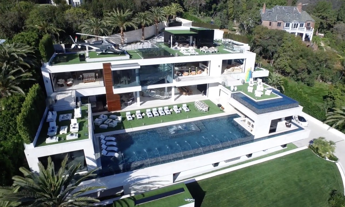 Visite d'une maison à 250 millions de dollars e...