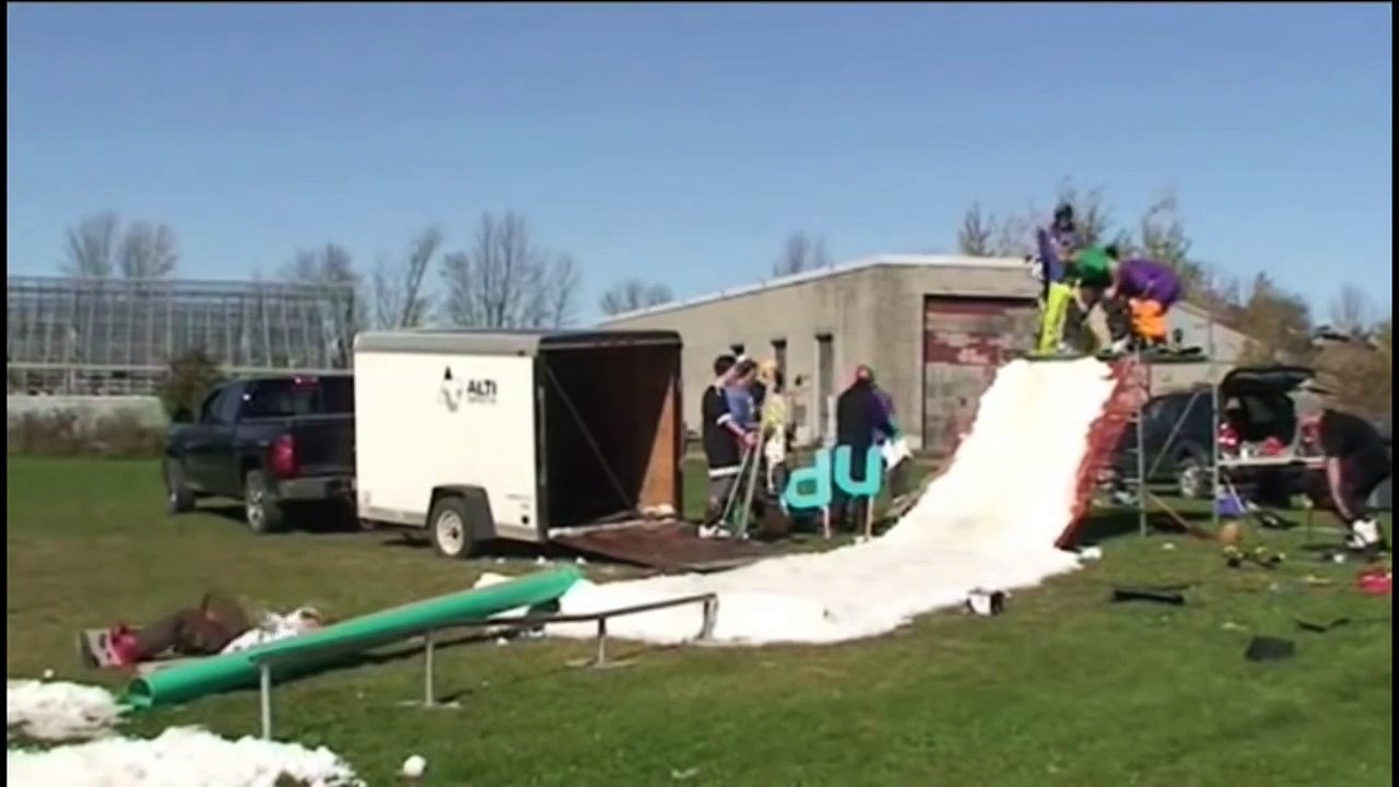 Snowboard Fail Compilation. How hard can it be to climb the mountain by cable car?