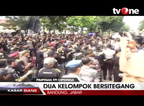 Rizieq Diperiksa, Dua Ormas Ricuh