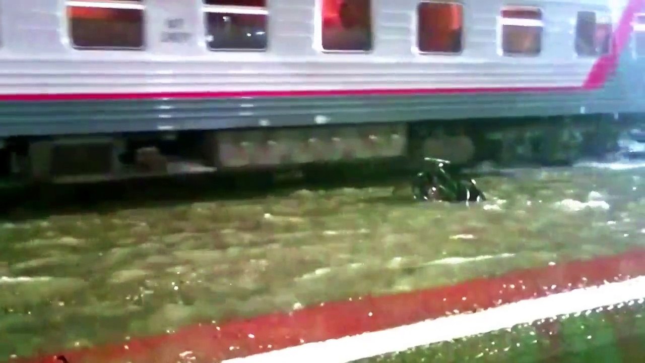 приплыл в пункт  назначения