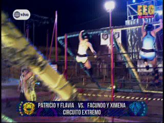 Flavia Laos vs Ximena en juego Circuito extremo