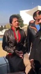 Imran khan talking with PTI workers outside Suprem Court - workers complaining him for PMLN's lies