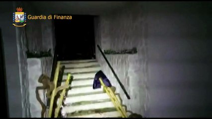 Hotel atingido por avalanche na Itália