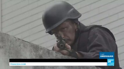 BRÉSIL - L'enfer de la prison vu par d'ex-détenus :  "Libres"