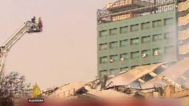 Search for survivors at Tehran collapsed tower