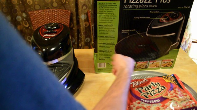 Presto Pizzazz Plus Rotating Pizza Oven Review