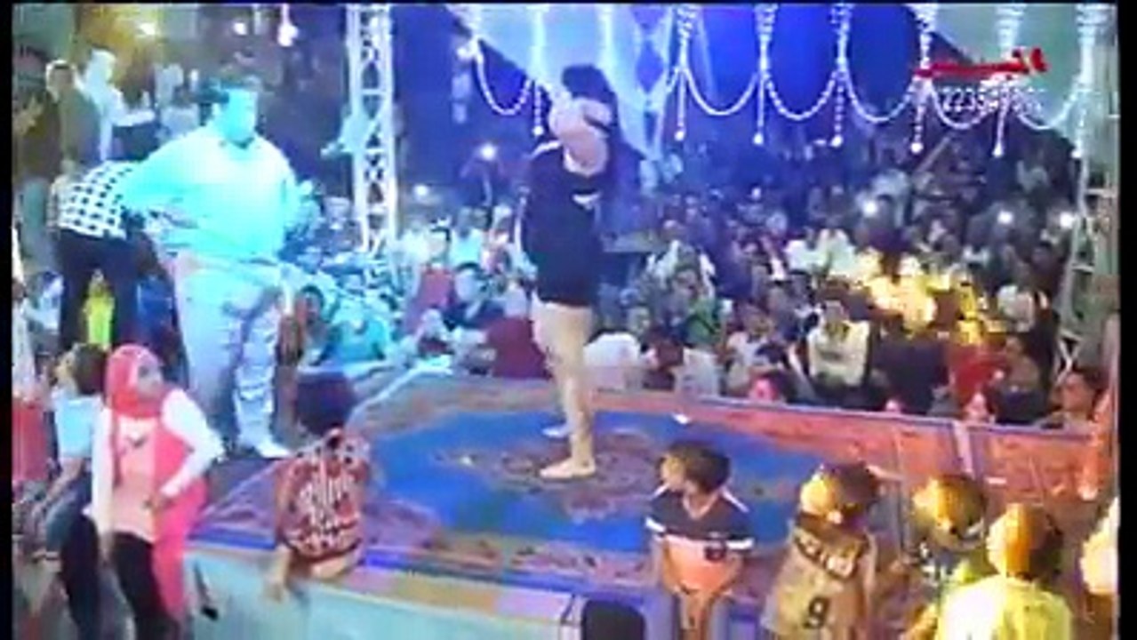 Dancing, singing and eastern Egyptian Arabic