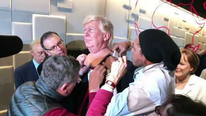 Les statues de cire de Trump installées à Grévin et à Washington