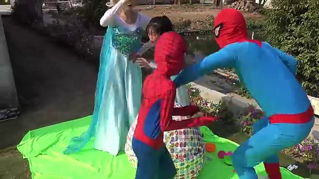 Santa moto crash Frozen Elsa help Black Spiderman vs Joker funny video for kids family superhero